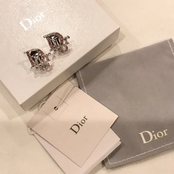DIOR Pink Crystal clip earring - Picture 3 of 5